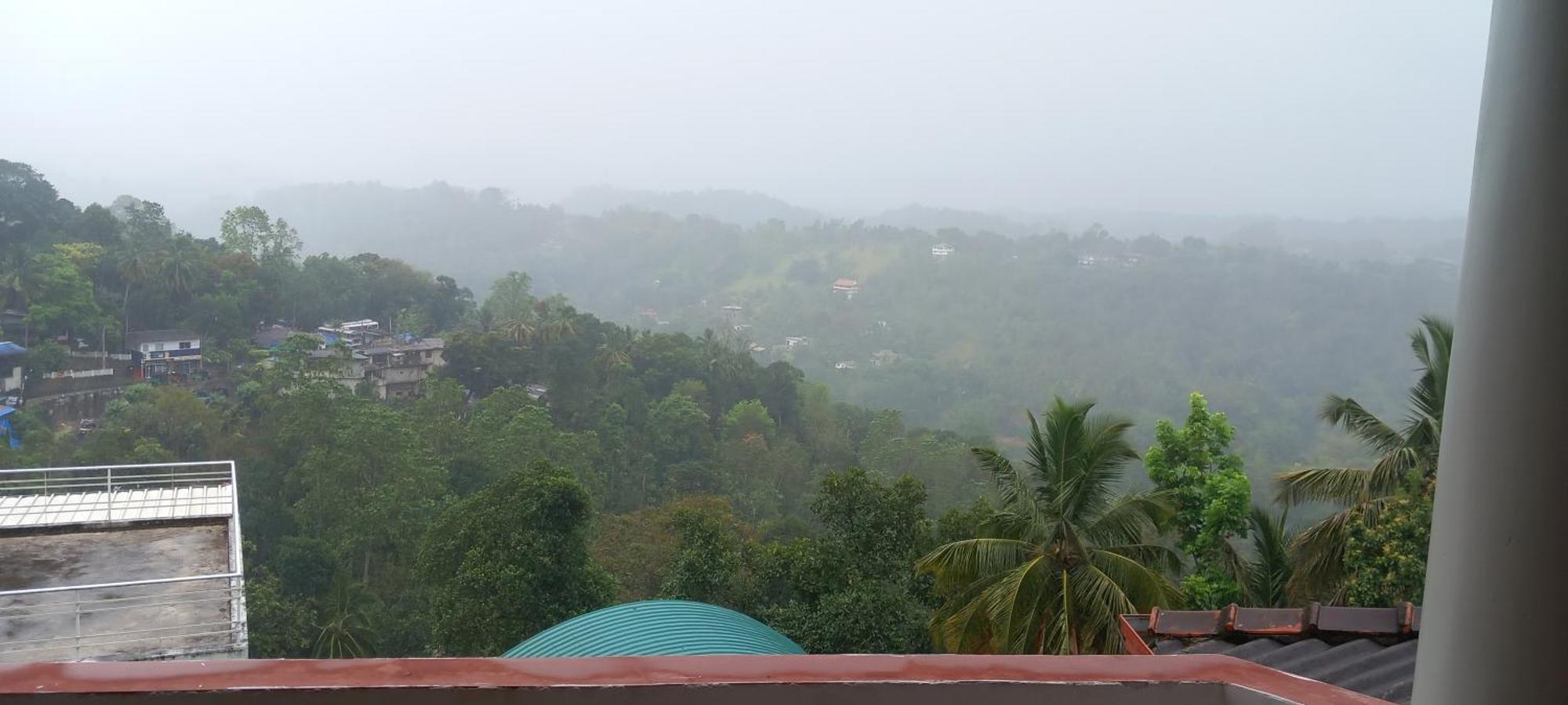 Mountain Bliss Villa Peradeniya Ruang foto