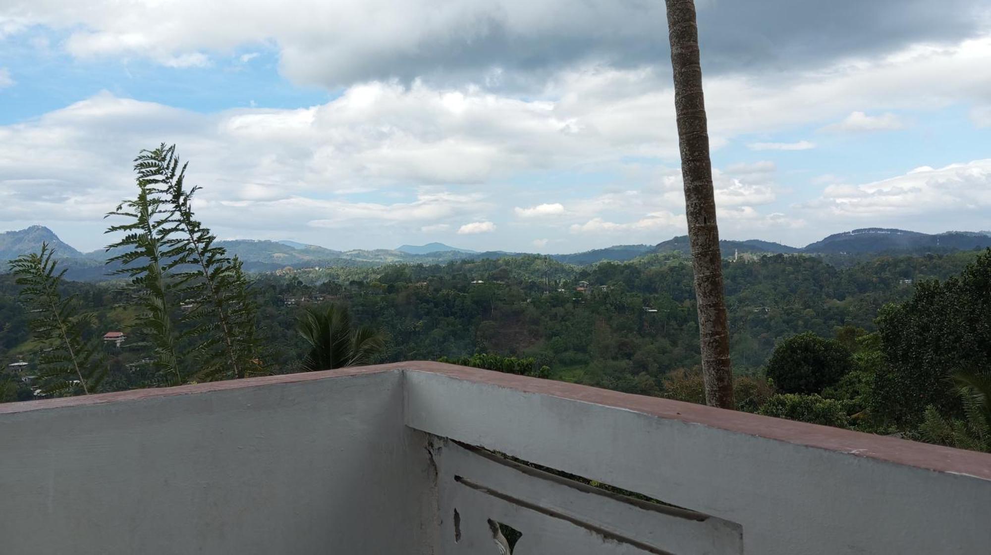 Mountain Bliss Villa Peradeniya Ruang foto